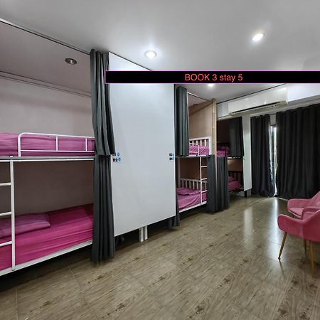 Arena Boutique Hotel Female Only Thongsala Exteriör bild
